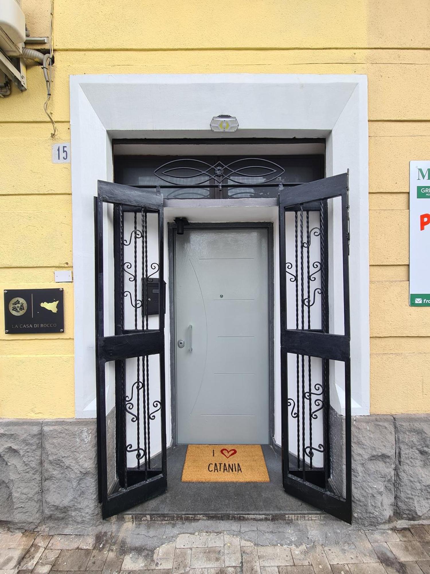 La Casa Di Rocco Apartment Catania Exterior photo
